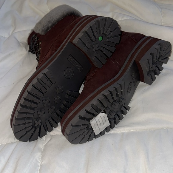 NWOB TIMBERLAND BOOTS - Picture 3 of 7